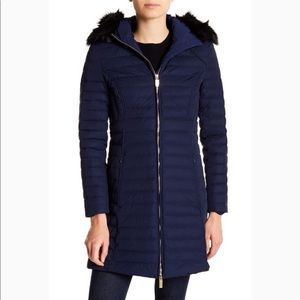 NWT HUNTER ORIGINAL FITTED FAUX FUR TRIM DOWN COAT